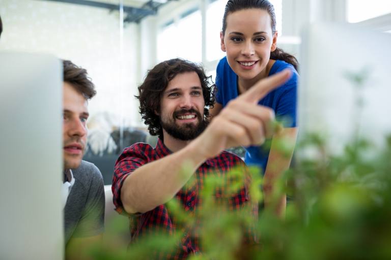 Formazione Green: 4 Sorprese che Nessuno Ti Ha Detto sui Corsi Gratuiti (e Retribuiti) del PNRR